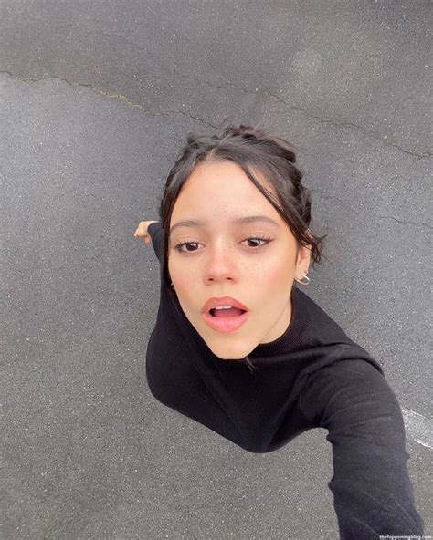 jena ortega nudes|Jenna Ortega Pelada (Nudes + Fotos Sensuais)